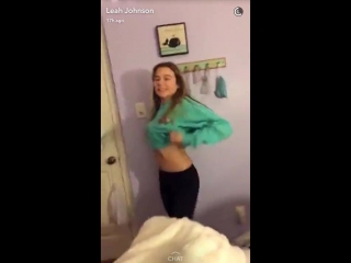 flashed her ass in cam on you damn it,